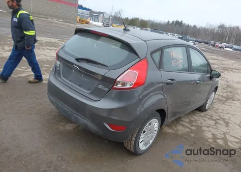 2015 Ford Fiesta Se z USA, uszkodzony, nr VIN 3FADP4EE8FM127180